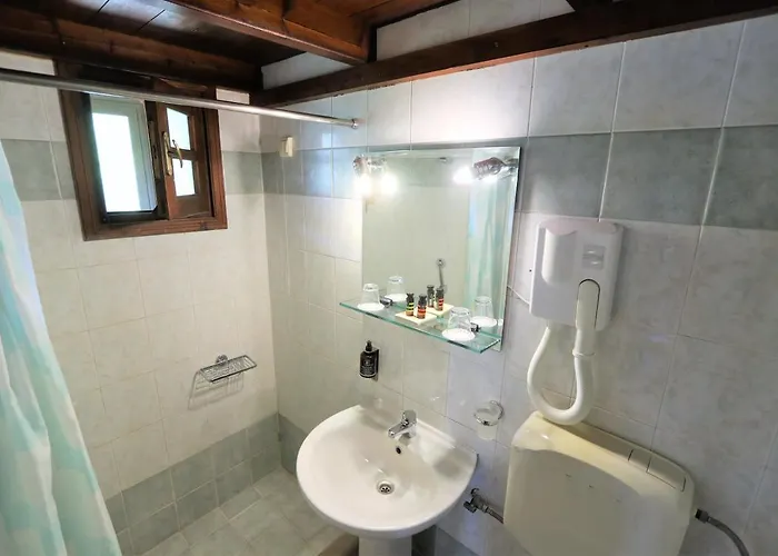 Vateri Guest house 4*