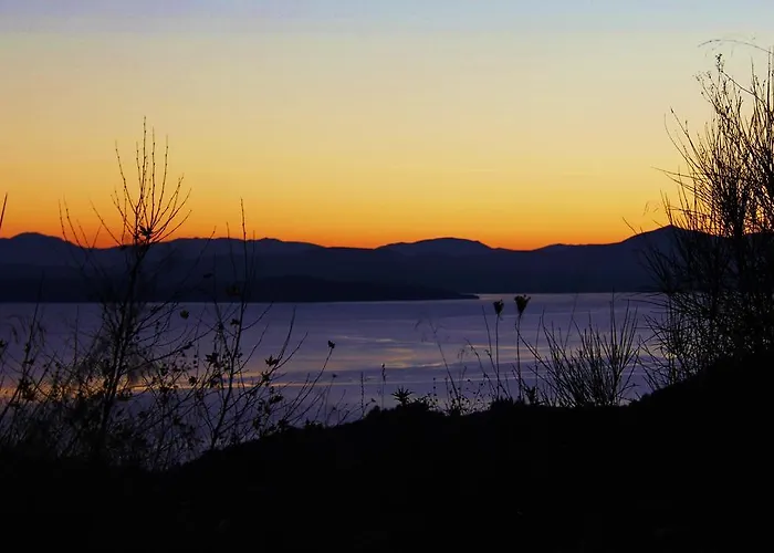 Vateri Guest house 4*