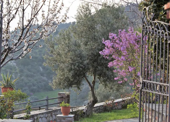 Vateri Guest house Limni (Evia)